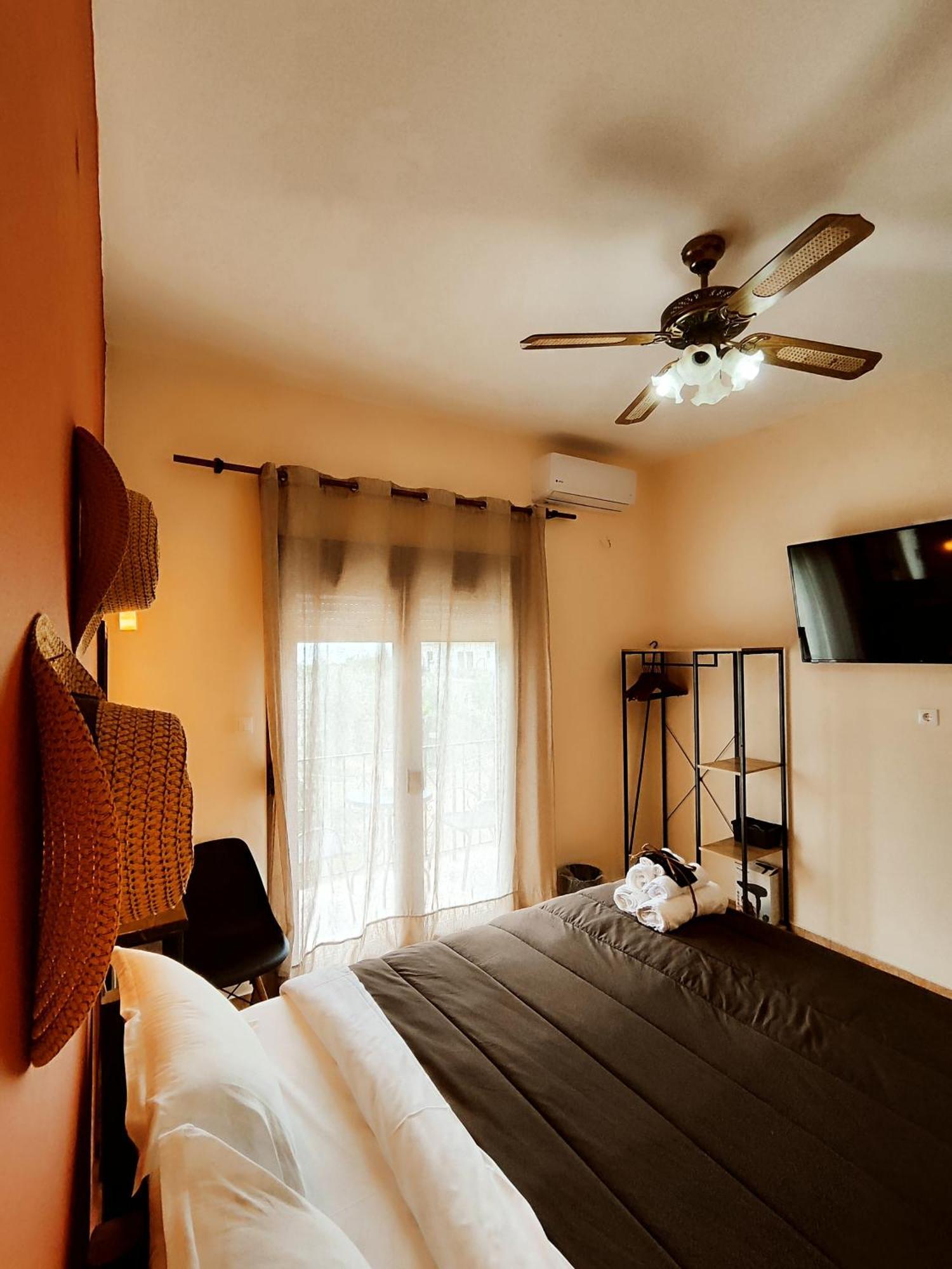 Poseidon Rooms Кала-Нера Екстер'єр фото